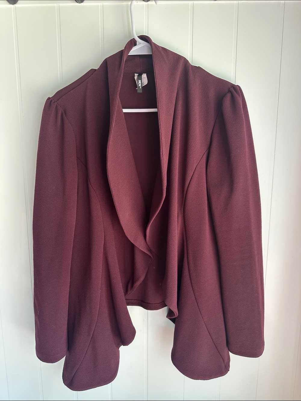Women's Draped Open-Front scalloped Jacket in Burgundy